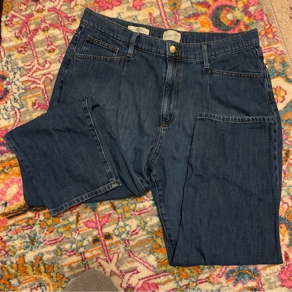 Universal Thread High Rise Tapered Jeans - Picture 3 of 8